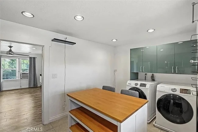 kitchen leading into living room - 418 E 14th St