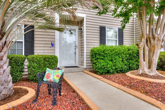 Foto del edificio - 2 Bedroom 2.5 Bath Townhouse