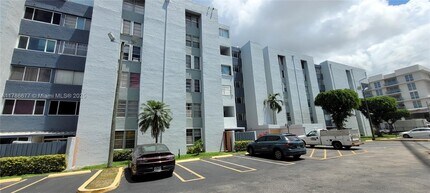 Building Photo - 750 NW 43rd Ave