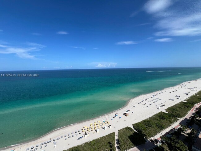 Foto del edificio - 6301 Collins Ave