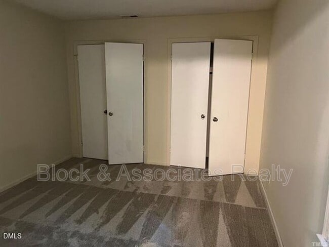 Foto del edificio - 2301 Keith Dr