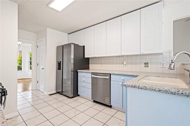 Foto del edificio - 5962 Rosie Ln SE