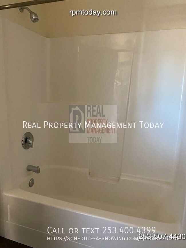 Building Photo - 4523 S Junett St