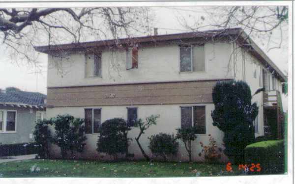 Building Photo - 21587 Montgomery St