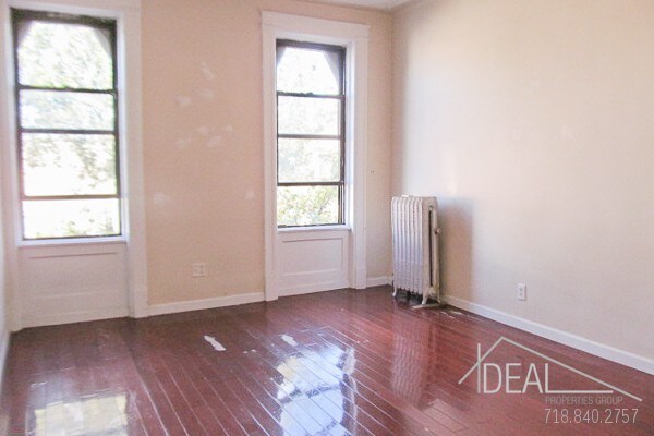 Primary Photo - 862 Nostrand Ave