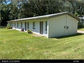 Building Photo - 709 6th Ave