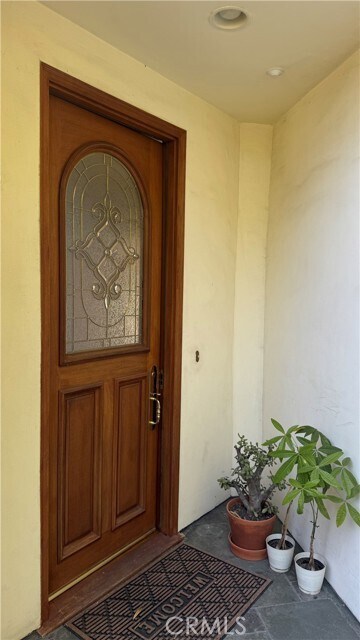 Foto del edificio - 9516 Lucerne Ave