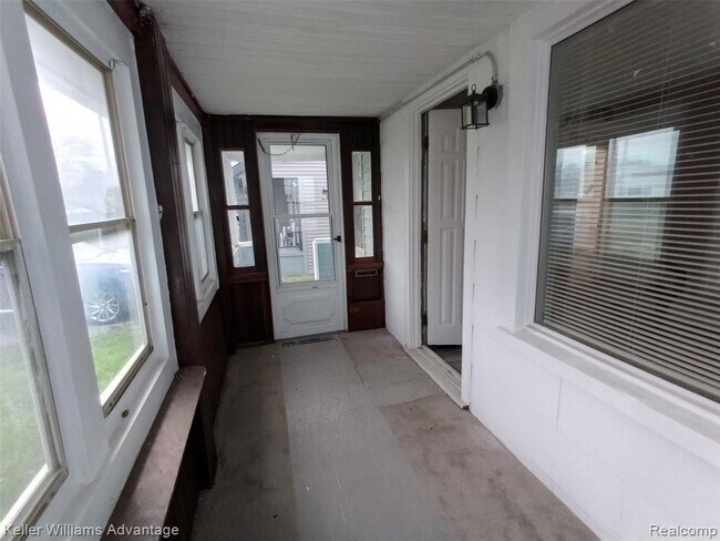 Foto del edificio - 15345 Sumner