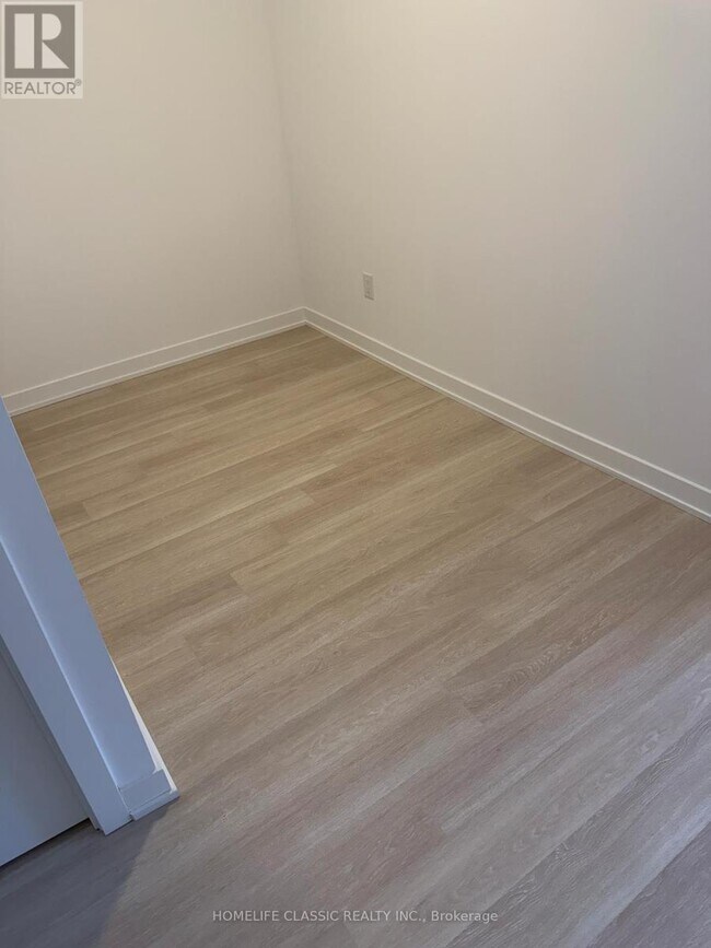 Photo du bâtiment - 5105 Hurontario St