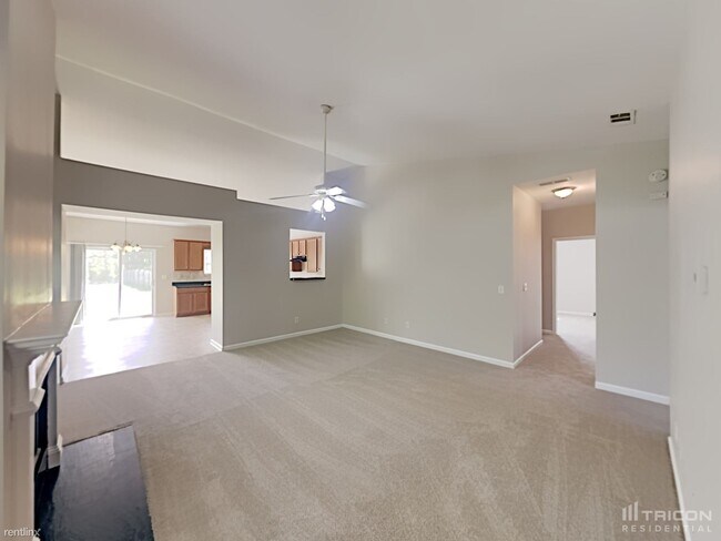 Building Photo - 48 Manors Mill Ct