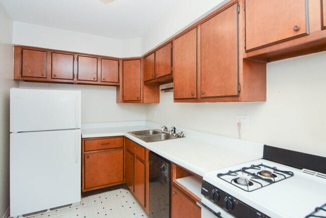 Foto del edificio - 675 W Wrightwood Ave