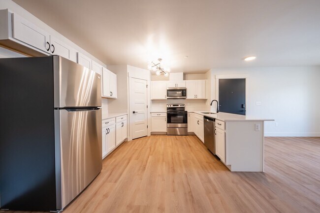 Foto del edificio - Jumbo 1 bed 1 bath  Modern Apartment - 1017 sqft