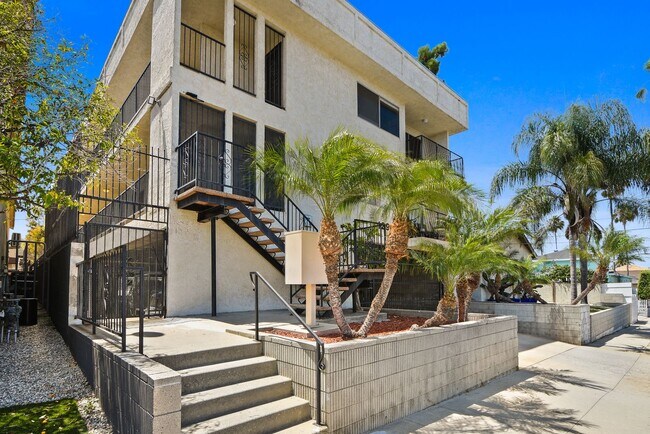Foto del edificio - 129 N Cabrillo Ave