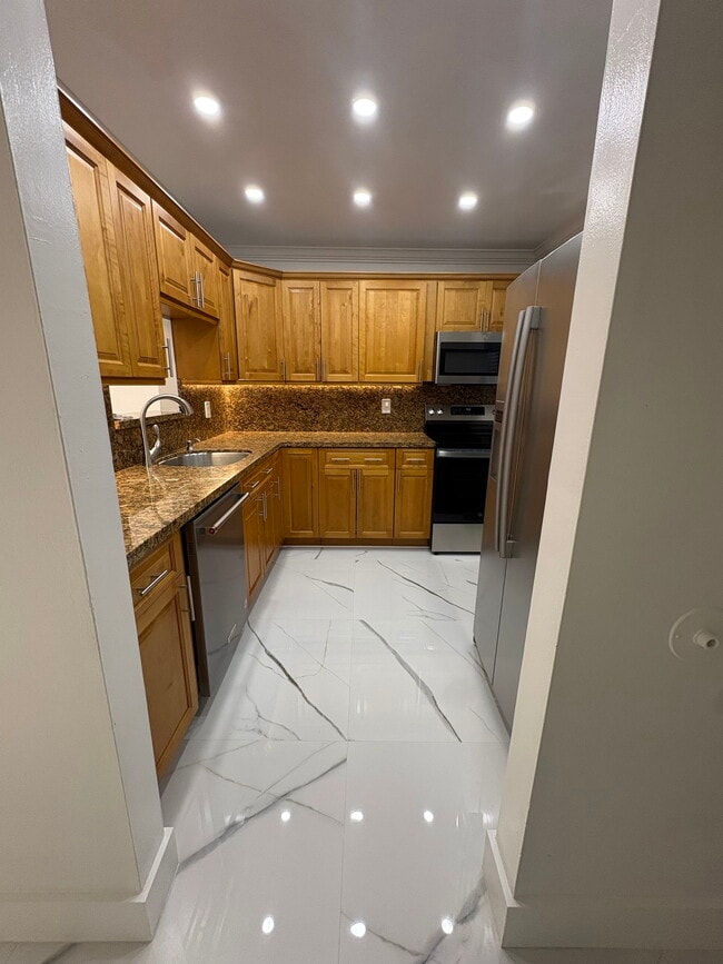 Foto del edificio - 7707 Camino Real