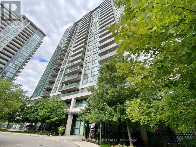 Photo du bâtiment - 339-1339 Rathburn Rd W
