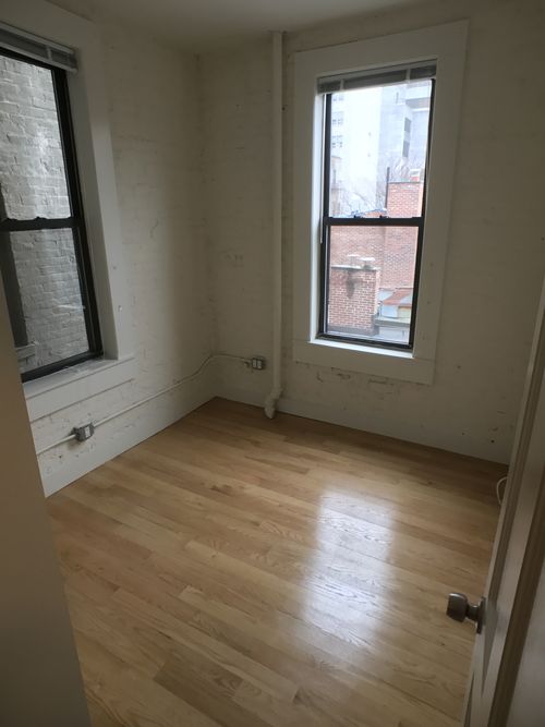 Foto del edificio - 332 E 17th St