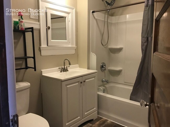 Foto del edificio - 1141 N 33rd St