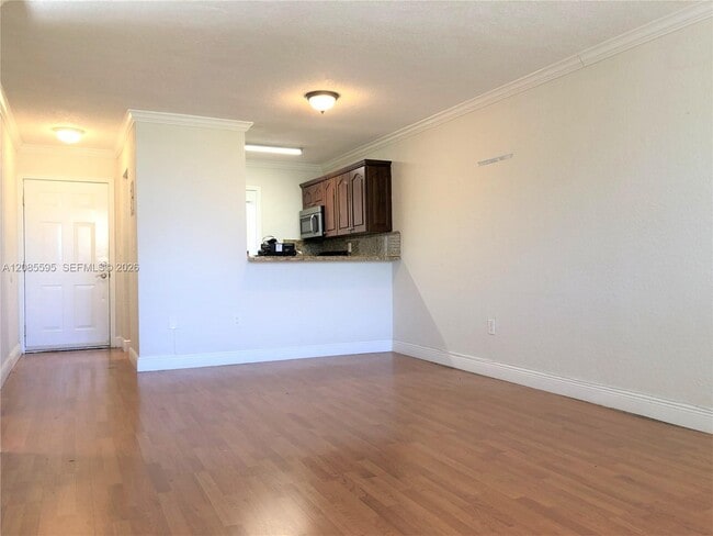 Building Photo - 300 Madeira Ave