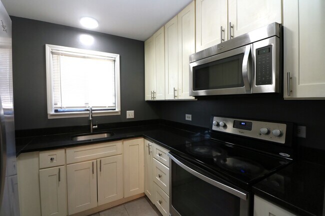 Foto del edificio - 266 12th St