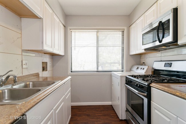 Building Photo - 6239 Gold Cir