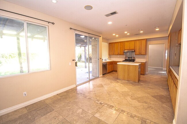 Foto del edificio - 14736 Nova Scotia Dr