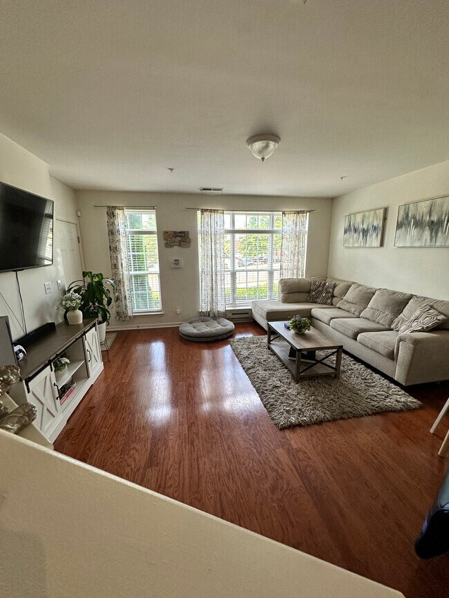 Foto del edificio - 3017 Chesapeake Dr