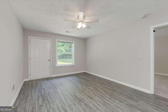 Foto del edificio - 265 Shady Marsh Trail
