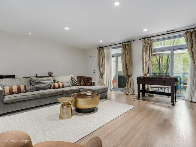 Building Photo - 24 N May St