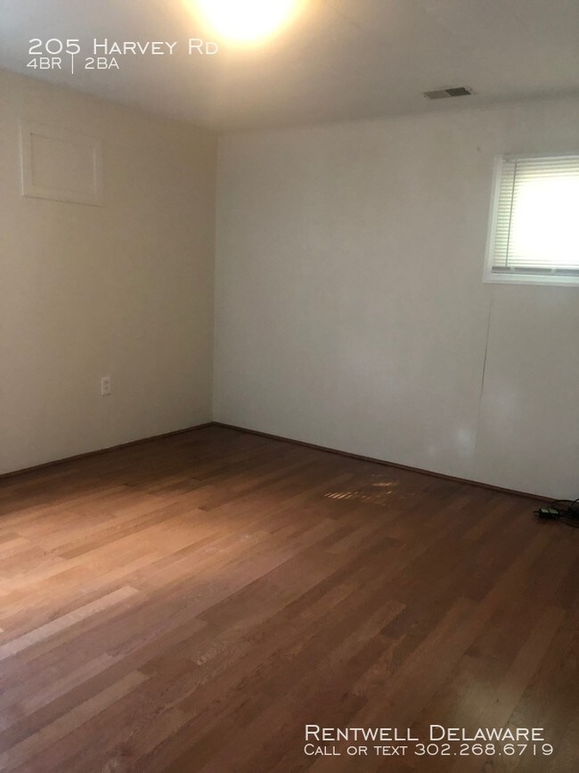 Foto del edificio - 4 bedroom 2 bath In Claymont (1450.00)