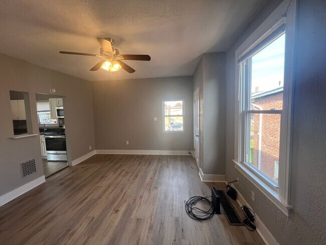 Foto del edificio - 7429 Park Ave