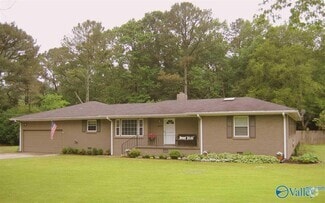 Building Photo - 4000 Garth Rd SE