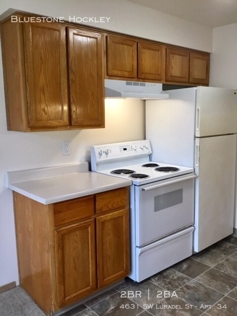 Building Photo - 4631 SW Luradel St