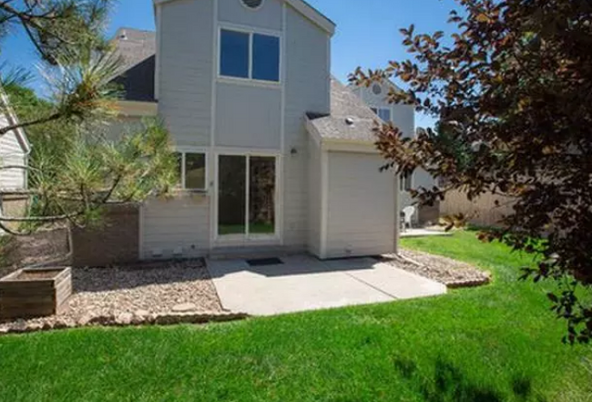 Private patio and yard space with great sun! - 2929 Ross Dr S74