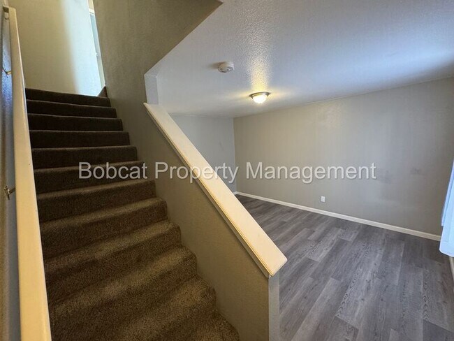 Foto del edificio - 3919 Pheasant Dr