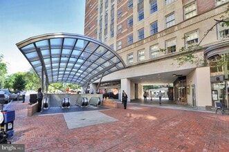 Building Photo - 10101 Grosvenor Pl