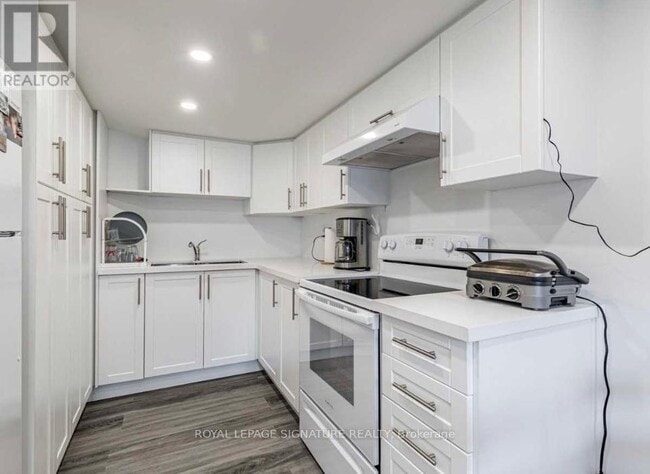 Building Photo - 84 Peard Rd