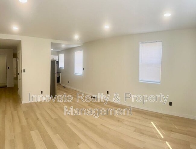 Foto del edificio - 2250 E Clearfield St