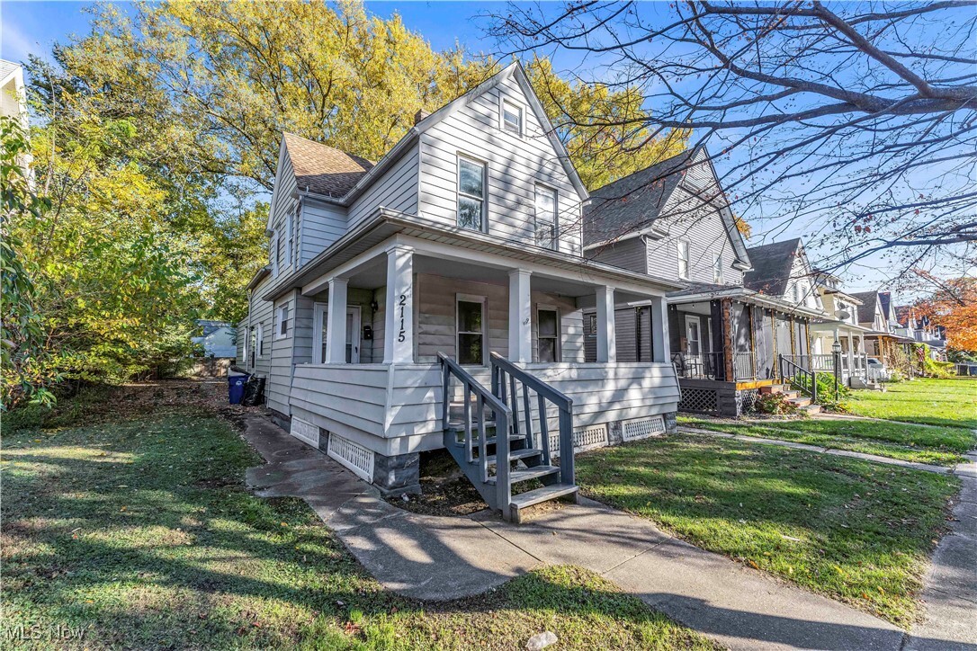 2115 W 96th St Cleveland, OH 44102 – photo 2