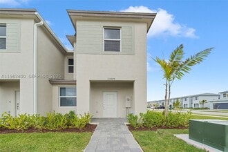Building Photo - 33762 SW 194th Ct