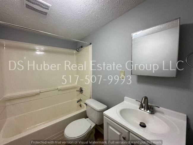 Building Photo - 2303 Fielding-