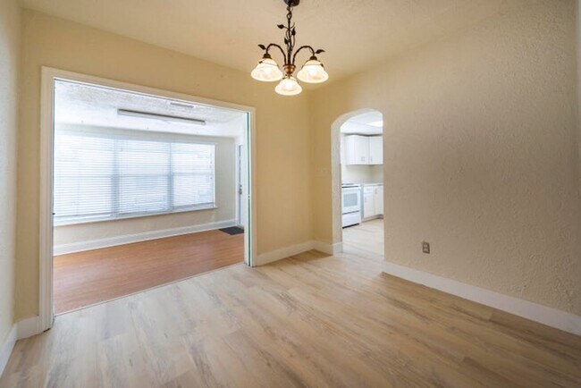 Foto del edificio - 412 SE 17th St