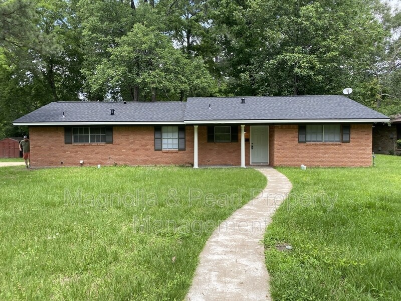 Foto principal - 1406 Russell Ave