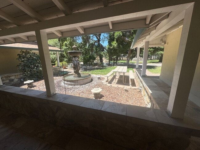 Building Photo - 3 dwelling property located in Rio Linda