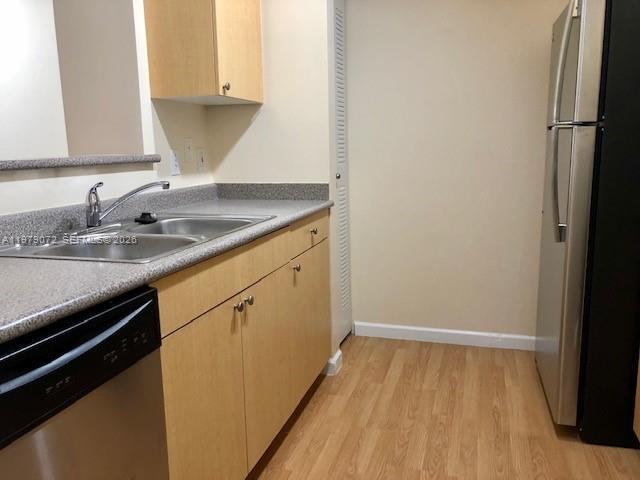 Foto del edificio - 1919 Van Buren St