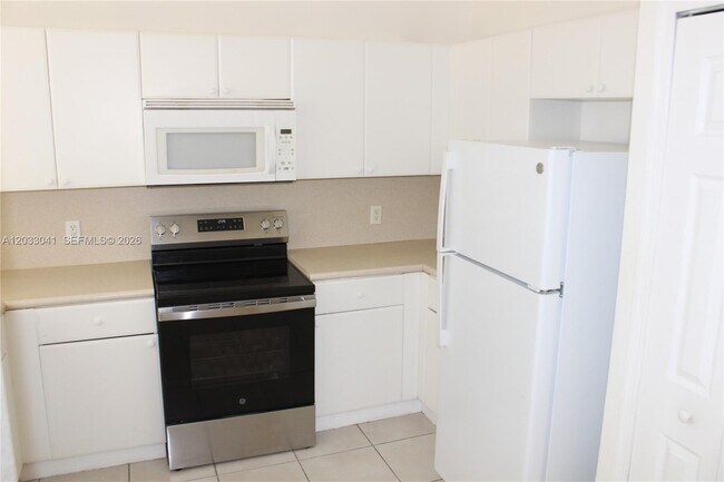 Foto del edificio - 4284 SW 157th Ave