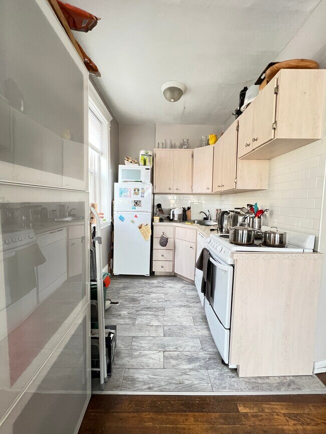 Foto del edificio - 1086 Commonwealth Ave