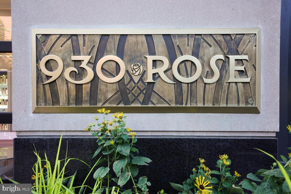 Primary Photo - 930 Rose Ave