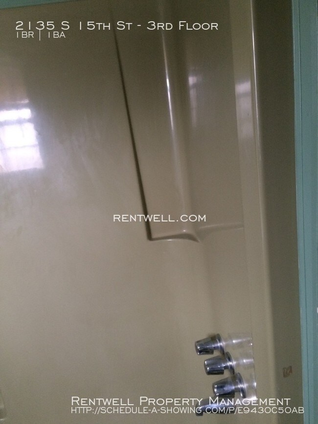 Foto del edificio - 2135 S 15th St