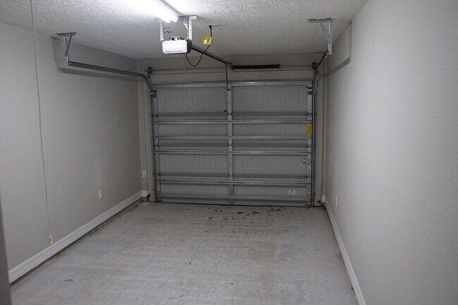 Building Photo - 2510 Avenue H Ste A
