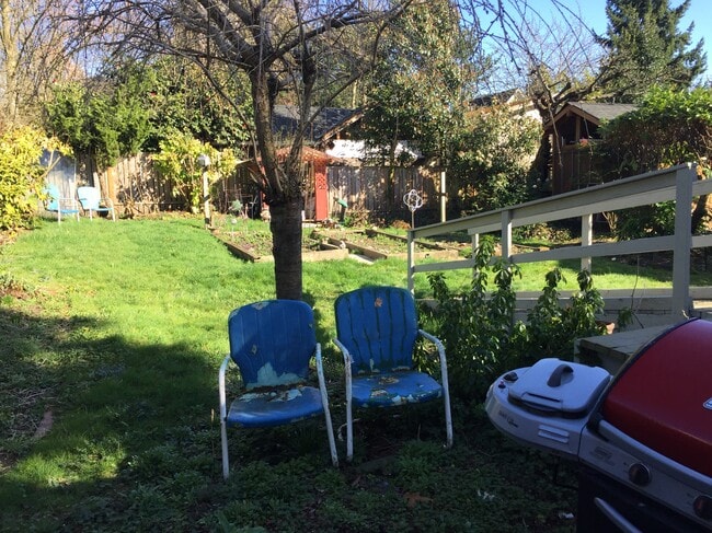 Building Photo - 7014 Brooklyn Ave NE